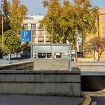 Center Premium Parking Free Apartament
