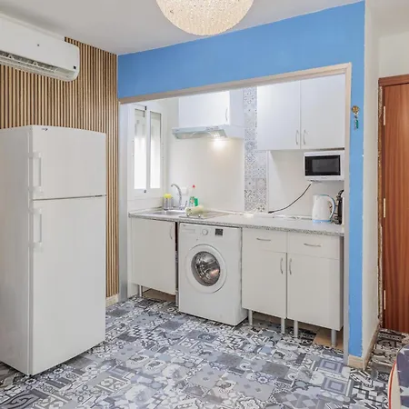 Apartment Center Premium Parking Free *
